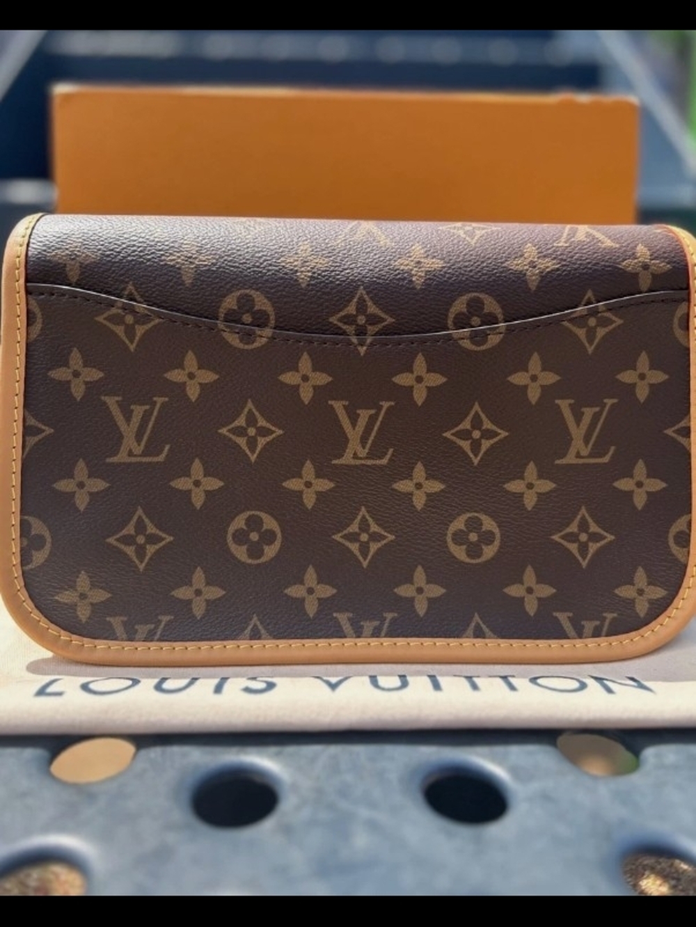 Louis Vuitton Monogram Canvas Clutch in Brown and Tan - Picture 2 of 6